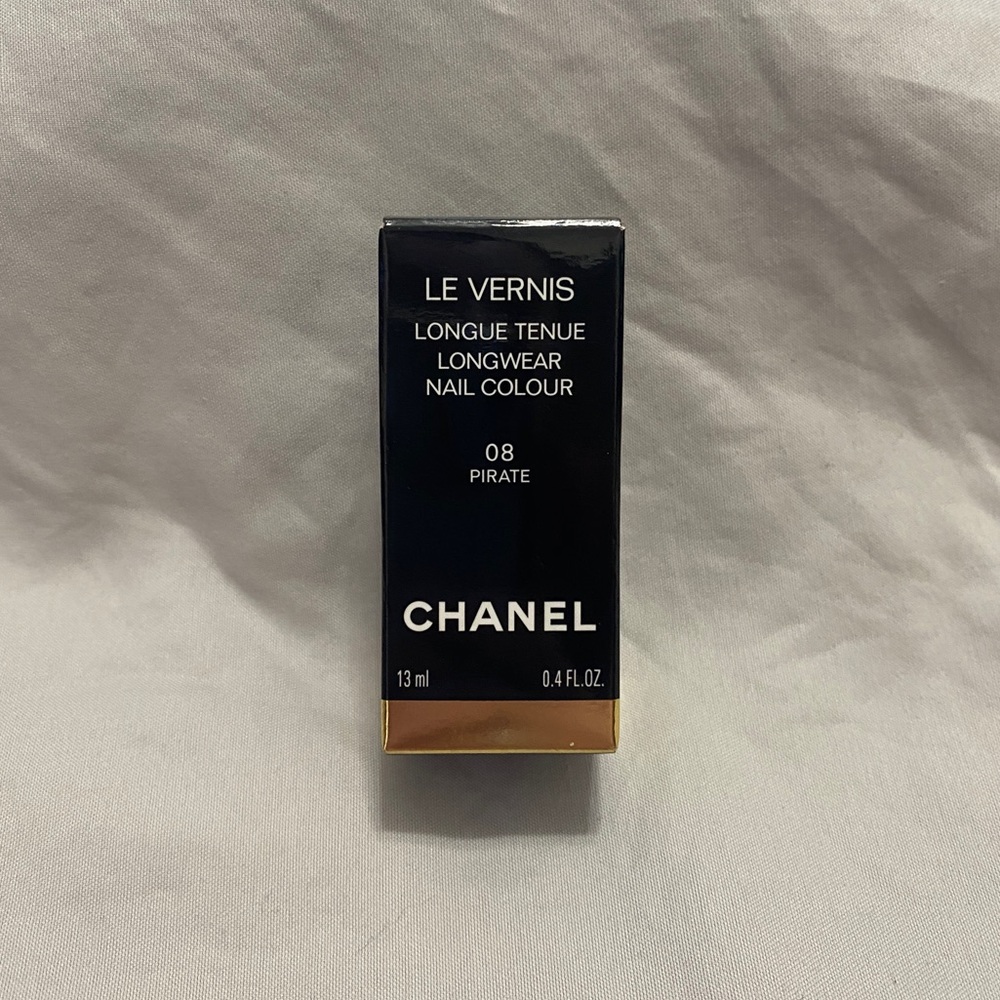 Chanel Pirate Nail Colour